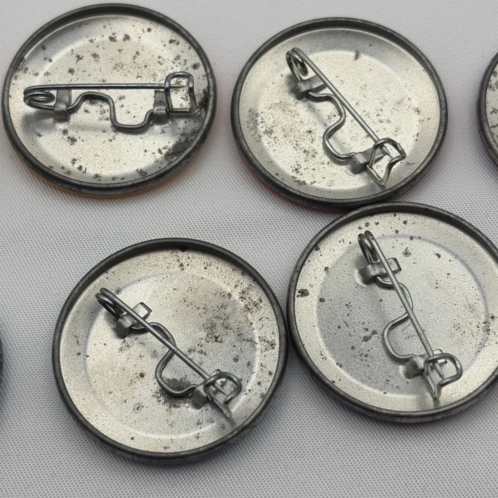 Lot Of 8 2015 McDonald's Employee Button Pins‎ Ronald Hamburglar Birdie Big Mac
